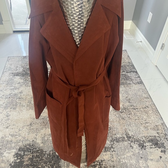 A fabulous vintage 1970s rust coloured ultra suede wrap coat by famous bridling - Picture 12 of 16